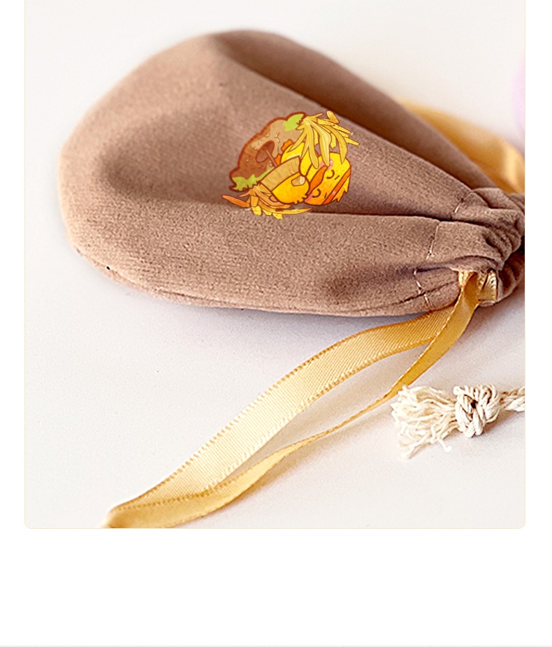 Velvet pouch for jewelry