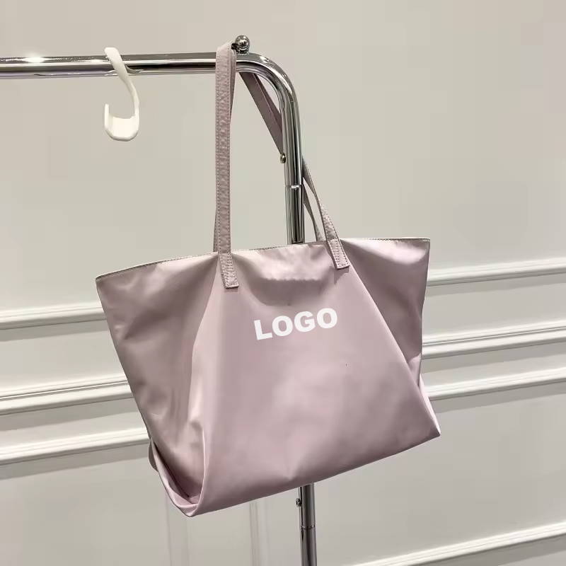 Nylon tote bags
