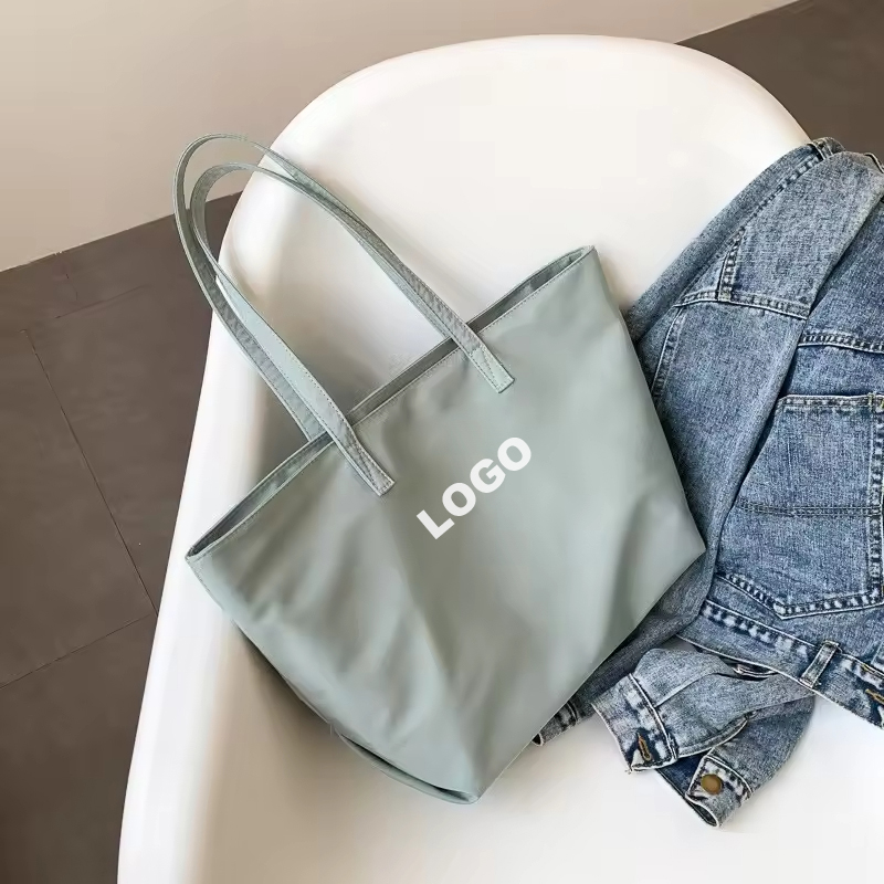 Nylon tote bags