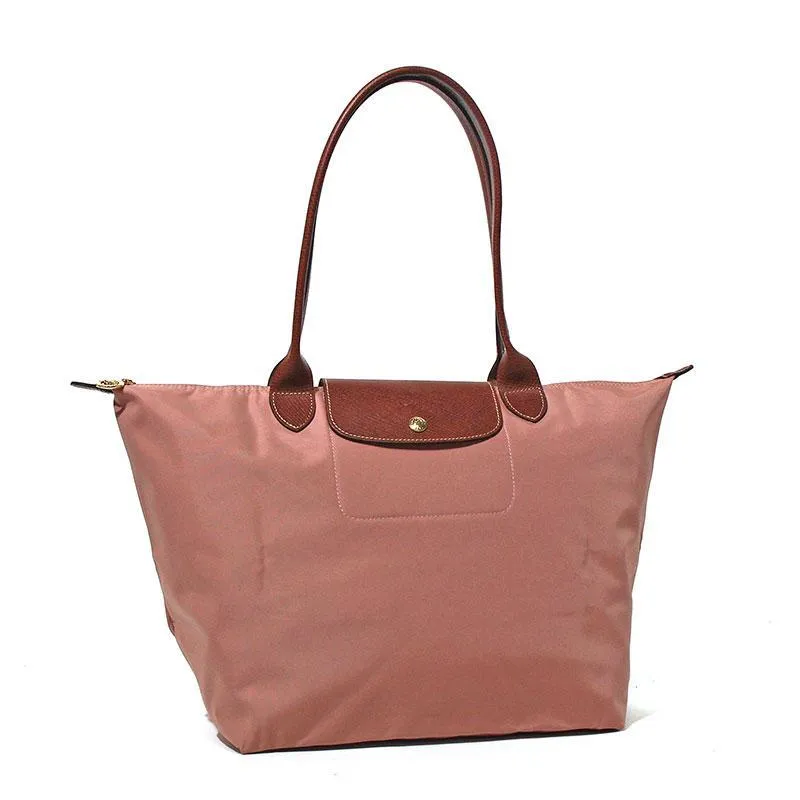 Types of Tote Bags: The Complete Guide (2026) 18 Types of Tote Bags: The Complete Guide (2026) 18